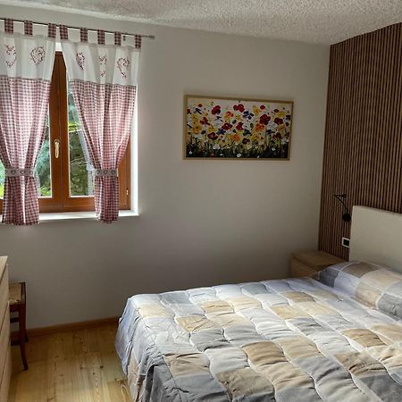 Villetta Sulle Dolomiti Pracorno di Rabbi Bagian luar foto