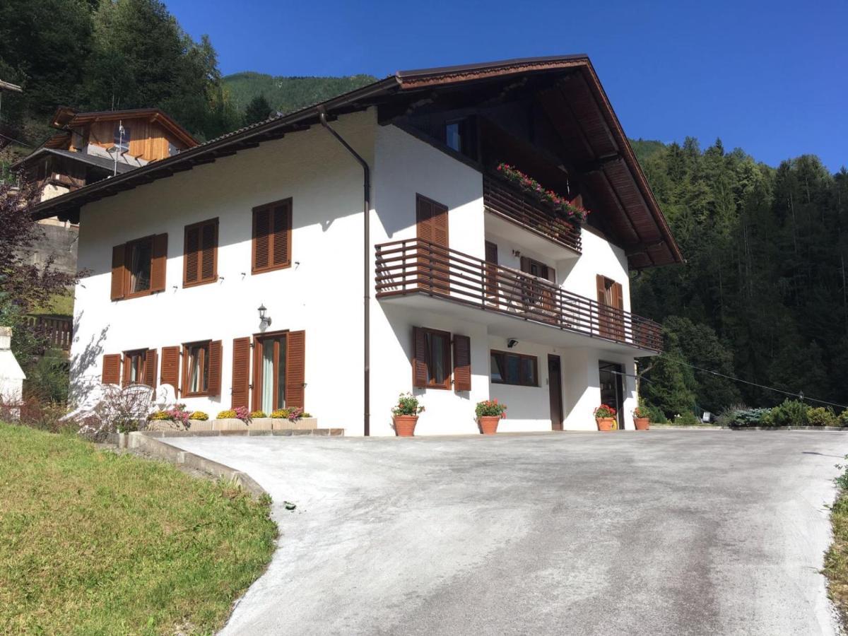 Villetta Sulle Dolomiti Pracorno di Rabbi Bagian luar foto